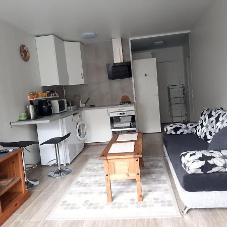 Elite Flats One Bedroom อูเตนา ภายนอก รูปภาพ